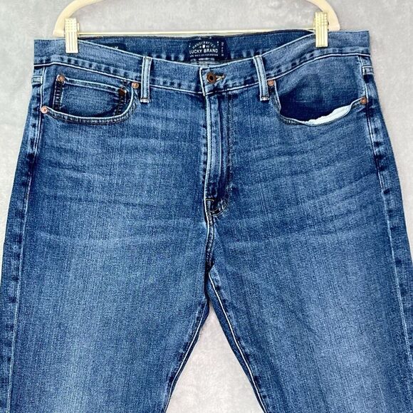 Lucky Brand Mens Size 38x32 Blue Denim 121 Heritage Slim Medium Wash Jeans - Picture 2 of 16
